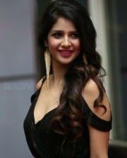 Actress Kashish Vohra Pictures