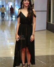 Actress Kashish Vohra Pictures