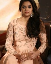 Actress Keerthi Suresh At Nadigaiyar Thilagam Success Meet Photos
