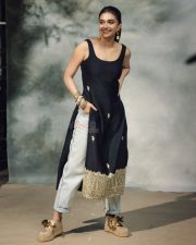 Actress Keerthy Suresh in a Black Sleeveless Gold Embroidered Kurta with a Light Blue Jeans Photos 02 Actress Keerthy Suresh in a Black Sleeveless Gold Embroidered Kurta with a Light Blue Jeans Photos 02