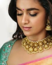 Actress Keerthy Suresh in a Traditional Saree Photoshoot Pictures 01