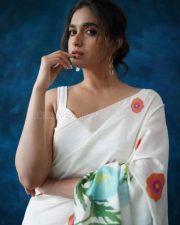 Actress Keerthy Suresh in a White Floral Saree Photos 05 Actress Keerthy Suresh in a White Floral Saree Photos 05