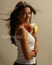 Actress Kriti Karbandha Photos
