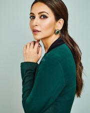 Actress Kriti Kharbanda in Pant Suit Photos 03