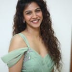 Actress Madonna Sebastian at Shyam Singha Roy Pre Release Event Pictures 16 Actress Madonna Sebastian at Shyam Singha Roy Pre Release Event Pictures 16
