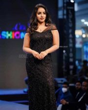 Actress Malavika Menon at Lulu Fashion Show Photos 01