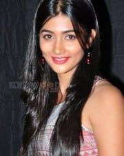 Actress Model Pooja Hegde Pictures