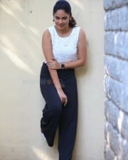Actress Nandita Swetha At Bluff Master Interview Pictures