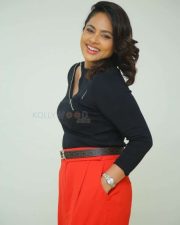 Actress Nandita Swetha at OMG Movie Pressmeet Pictures 32