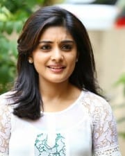 Actress Niveda Thomas New Pictures