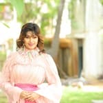 Oviya 26 Actress Oviya At Kalavani Press Meet Pictures