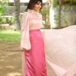 Oviya 11