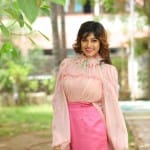 Oviya 10 Actress Oviya At Kalavani Press Meet Pictures