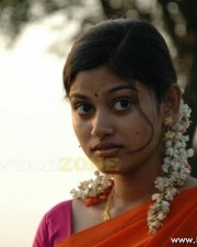 Actress Oviya In Kalavani Movie