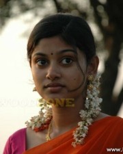 Actress Oviya In Kalavani Movie
