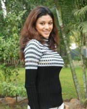 Actress Oviya In Marina Press Show Event Photos