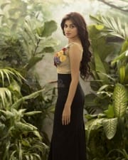 Actress Oviya Photoshoot Stills