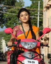 Actress Oviya Unseen Spicy Photos