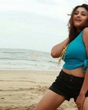 Actress Oviya Unseen Spicy Photos