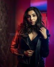 Actress Parvati Nair in a Stylish Leather Jacket Photos 02