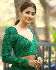 Actress Pooja Hegde Ultra Glam at Radhe Shyam Promotions Pictures 04