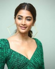 Actress Pooja Hegde Ultra Glam at Radhe Shyam Promotions Pictures 35 Actress Pooja Hegde Ultra Glam at Radhe Shyam Promotions Pictures 35