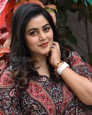 Actress Poorna at Aha Manchi Rojulochaie And 3 Roses Success Meet Photos 07