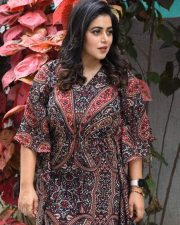 Actress Poorna at Aha Manchi Rojulochaie And 3 Roses Success Meet Photos 11