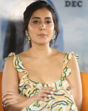 Raashii Khanna 26 Actress Raashi Khanna At Prathi Roju Pandage Movie Interview Photos