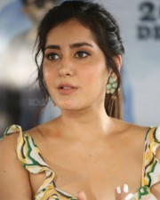 Raashii Khanna 23 Actress Raashi Khanna At Prathi Roju Pandage Movie Interview Photos