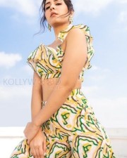 Raashii Khanna 16 Actress Raashi Khanna At Prati Roju Pandage Movie Interview Photos