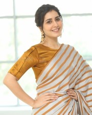 Raashii Khanna 9 Actress Raashi Khanna At Prati Roju Pandage Movie Thanks Meet Pictures