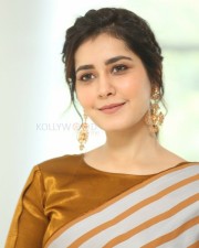 Actress Raashi Khanna At Prati Roju Pandage Movie Thanks Meet Pictures