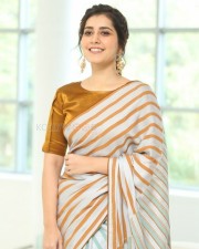 Actress Raashi Khanna At Prati Roju Pandage Movie Thanks Meet Pictures