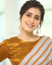Actress Raashi Khanna At Prati Roju Pandage Movie Thanks Meet Pictures