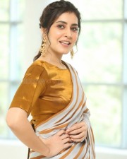 Actress Raashi Khanna At Prati Roju Pandage Movie Thanks Meet Pictures