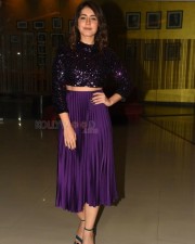 Actress Raashi Khanna At Prati Roju Pandage Trailer Launch Event Pictures