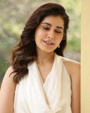 Actress Raashi Khanna At World Famous Lover Movie Interview Pictures