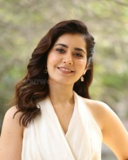 Actress Raashi Khanna At World Famous Lover Movie Interview Pictures