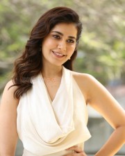 Actress Raashi Khanna At World Famous Lover Movie Interview Pictures