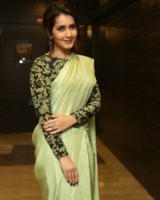 Raashii Khanna 37 Actress Raashi Khanna Beautiful In Saree Pictures