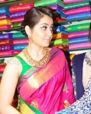 Raashii Khanna 41 Actress Raashi Khanna In Saree At R