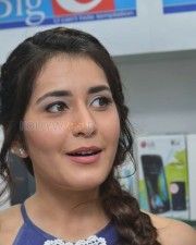 Raashii Khanna 42 Actress Raashi Khanna Launches Big C Mobile Store At Guntur Photos