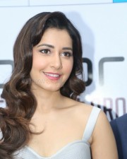 Raashii Khanna 24