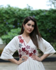 Raashii Khanna 3 Actress Raashi Khanna New Photo Shoot Pictures