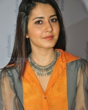 Raashii Khanna 42 Actress Raashi Khanna New Stills