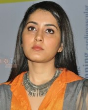Raashii Khanna 33 Actress Raashi Khanna New Stills