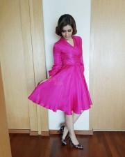 Actress Raashi Khanna Pink Dress Photos