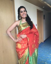 Actress Raashi Khanna Saree Stills