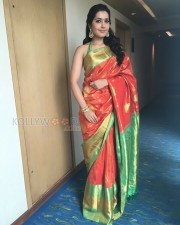 Actress Raashi Khanna Saree Stills
